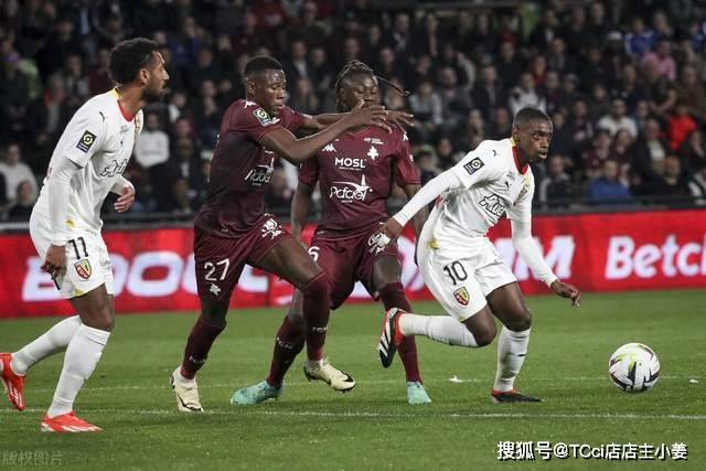 厄德高：不习惯看台看比赛和不与球队一起训练